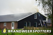 Boerderij in brand (middel brand) Beeksedijk in Goirle (+video)