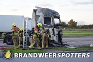 Vrachtwagen in brand PKP BST A59 Re - HESPELAAR in Oosterhout