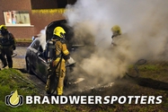 Voertuig in brand Nachtegaalstraat in Tilburg (+Video)