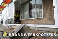 Hulpverlening weg van der Steltstraat in Nieuwendijk