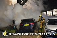 Voertuig in brand Nachtegaalstraat in Tilburg (+Video)